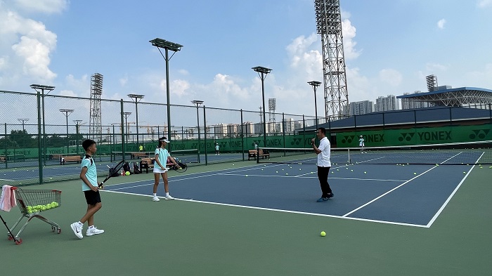 广泛讨论 广泛讨论