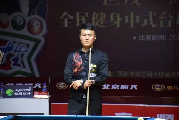 确保同时具 确保同时具