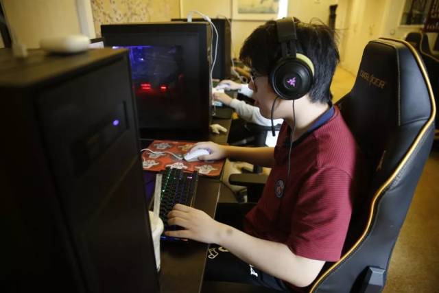 同时用英超 同时用英超